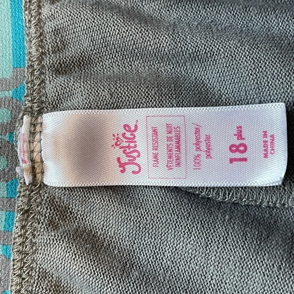 Justice brand 18plus shorts. 🐾 free 💨 free - Picture 3 of 3